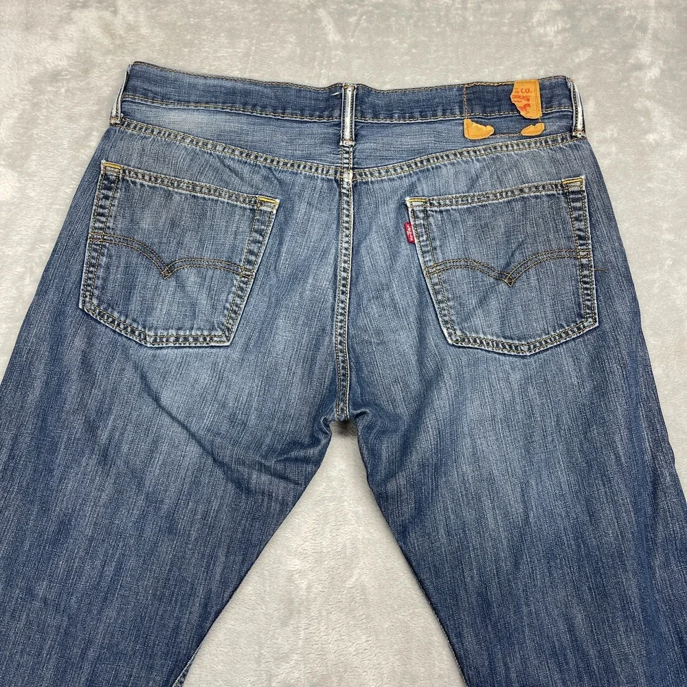Levi's Jeans Mens 36x32 (36x29) Blue Denim 513 Faded Americana Slim Straight Leg